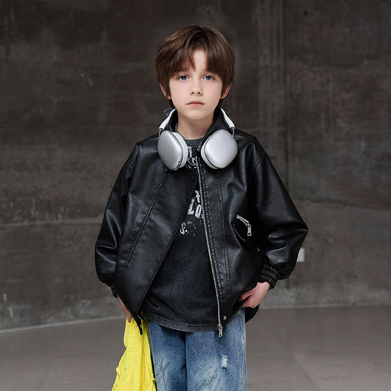 Boys Dark Green Waterproof Win - огляд і ціна Streetwear Brand Designer