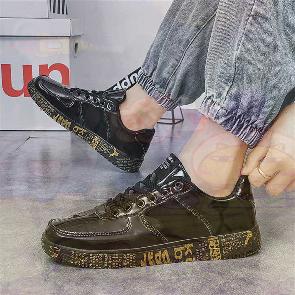 Round Foot Size 45 Sneakers Wh - огляд і ціна Streetwear Brand From Uk